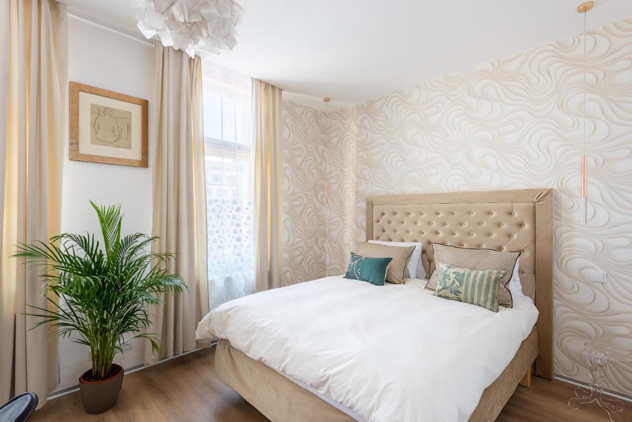 New Modern Apartment 5. Floor Прага Екстер'єр фото